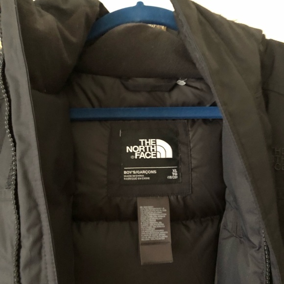 The North Face McMurdo Parka - Picture 2 of 6